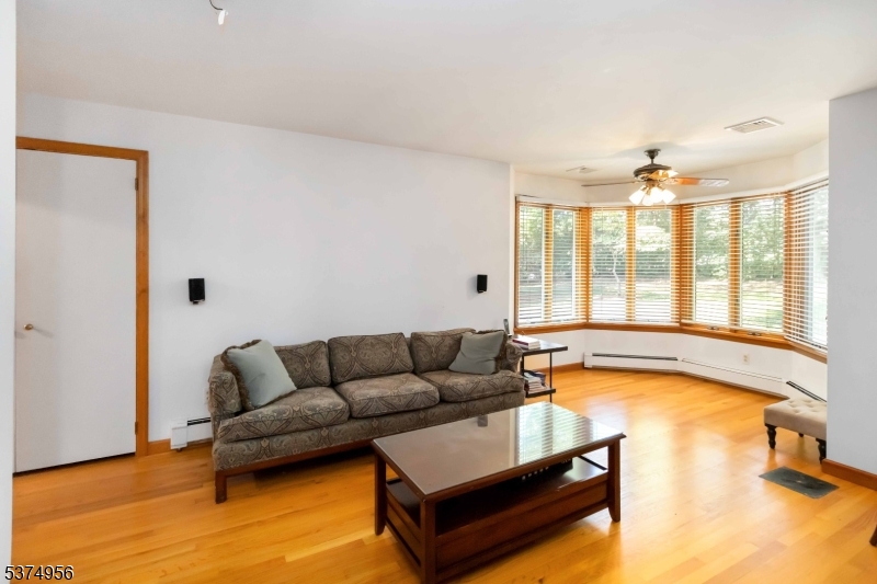 Madison Boro, New Jersey, 07940, United States, 4 Bedrooms Bedrooms, ,3 BathroomsBathrooms,Residential,For Sale,1906831