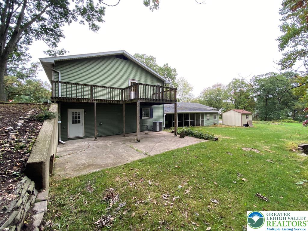 Plainfield Twp, Pennsylvania, 18072, United States, 4 Bedrooms Bedrooms, ,5 BathroomsBathrooms,Residential,For Sale,1960532