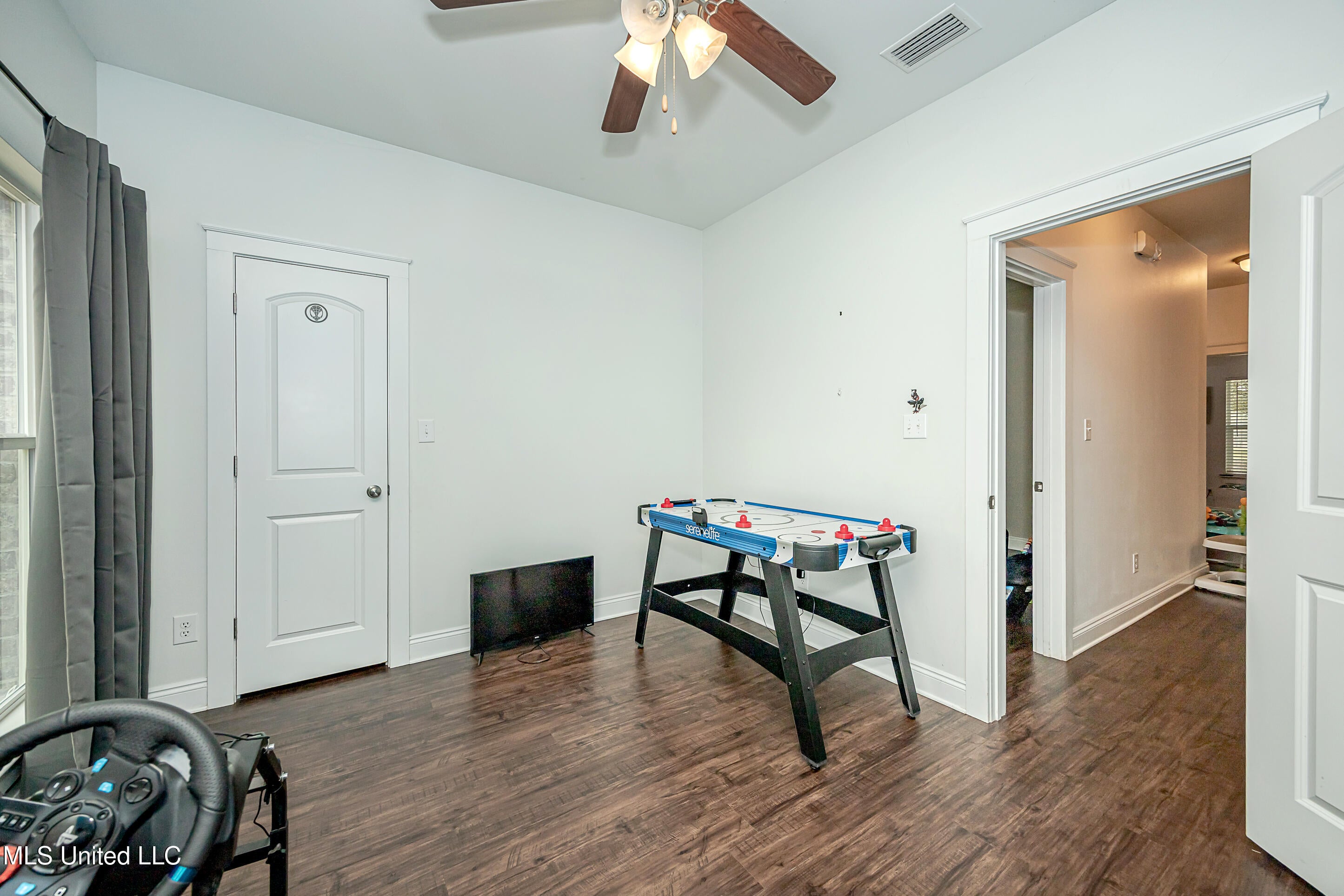 Vancleave, Mississippi, 39565, United States, 4 Bedrooms Bedrooms, ,2 BathroomsBathrooms,Residential,For Sale,1927401