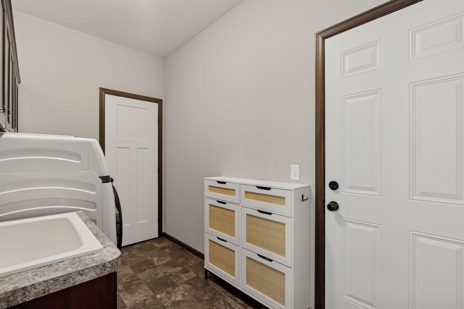 Saint Francis, Minnesota, 55070, United States, 5 Bedrooms Bedrooms, ,3 BathroomsBathrooms,Residential,For Sale,1978305