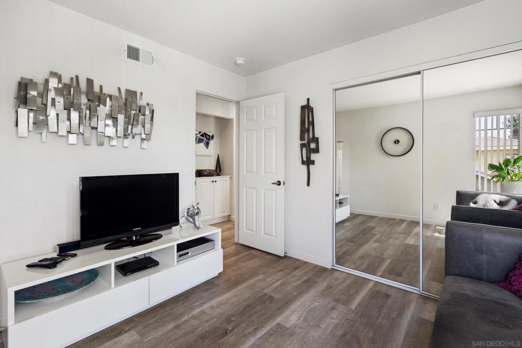 San Diego, California, 92130, United States, 3 Bedrooms Bedrooms, ,3 BathroomsBathrooms,Residential,For Sale,2033920