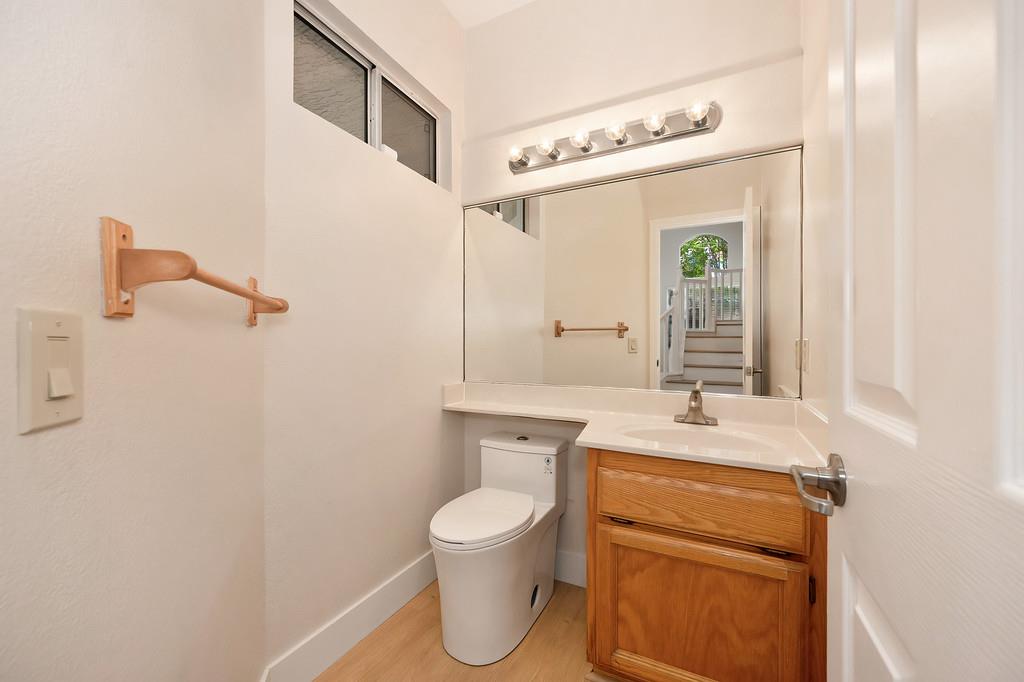 Roseville, California, 95661, United States, 4 Bedrooms Bedrooms, ,3 BathroomsBathrooms,Residential,For Sale,1989245