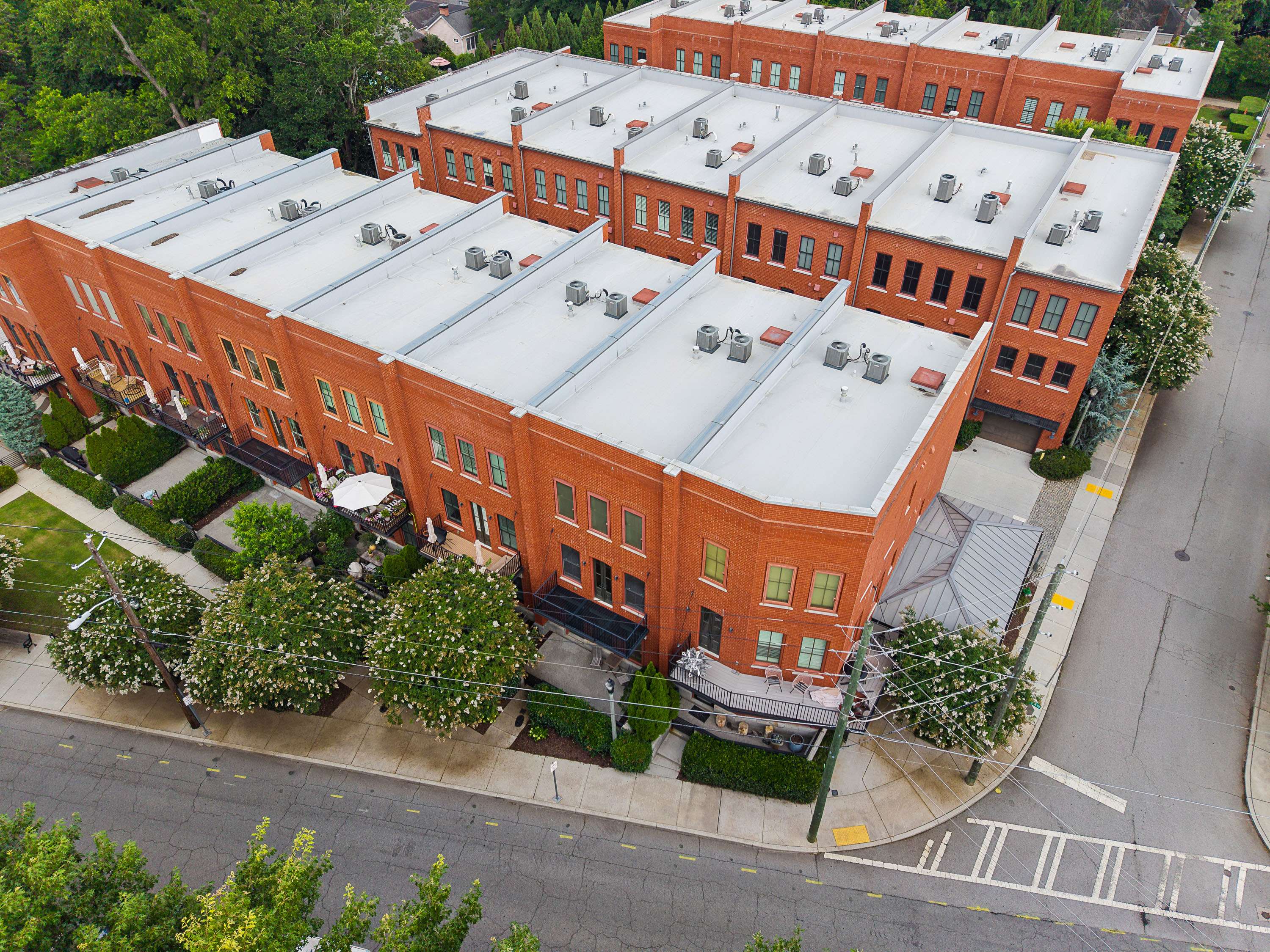  Stunning Townhome in Decatur