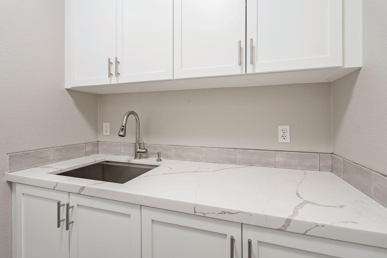 Indio, California, 92201, United States, 3 Bedrooms Bedrooms, ,2 BathroomsBathrooms,Residential,For Sale,1924635