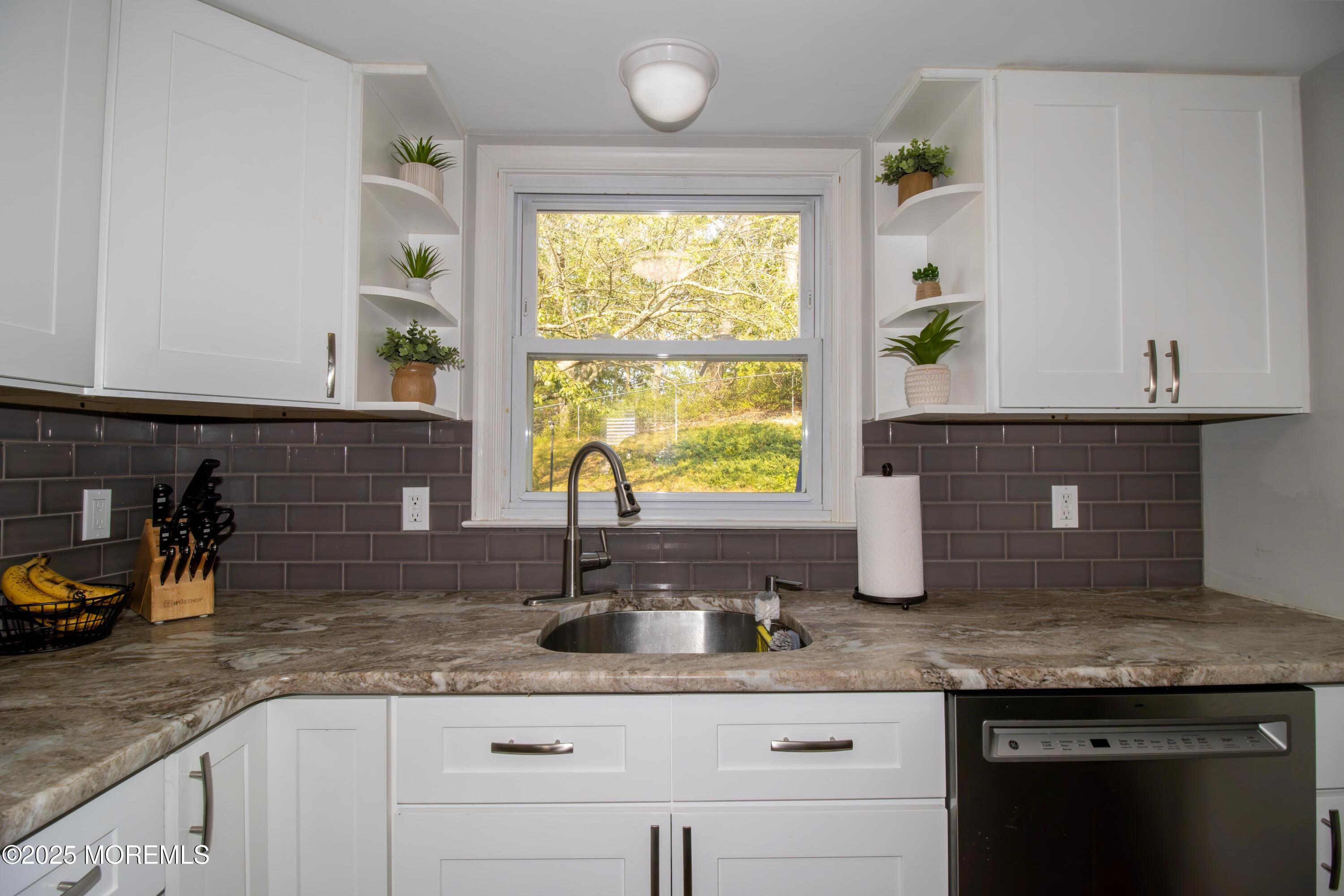 Brick, New Jersey, 08724, United States, 3 Bedrooms Bedrooms, ,2 BathroomsBathrooms,Residential,For Sale,1881353