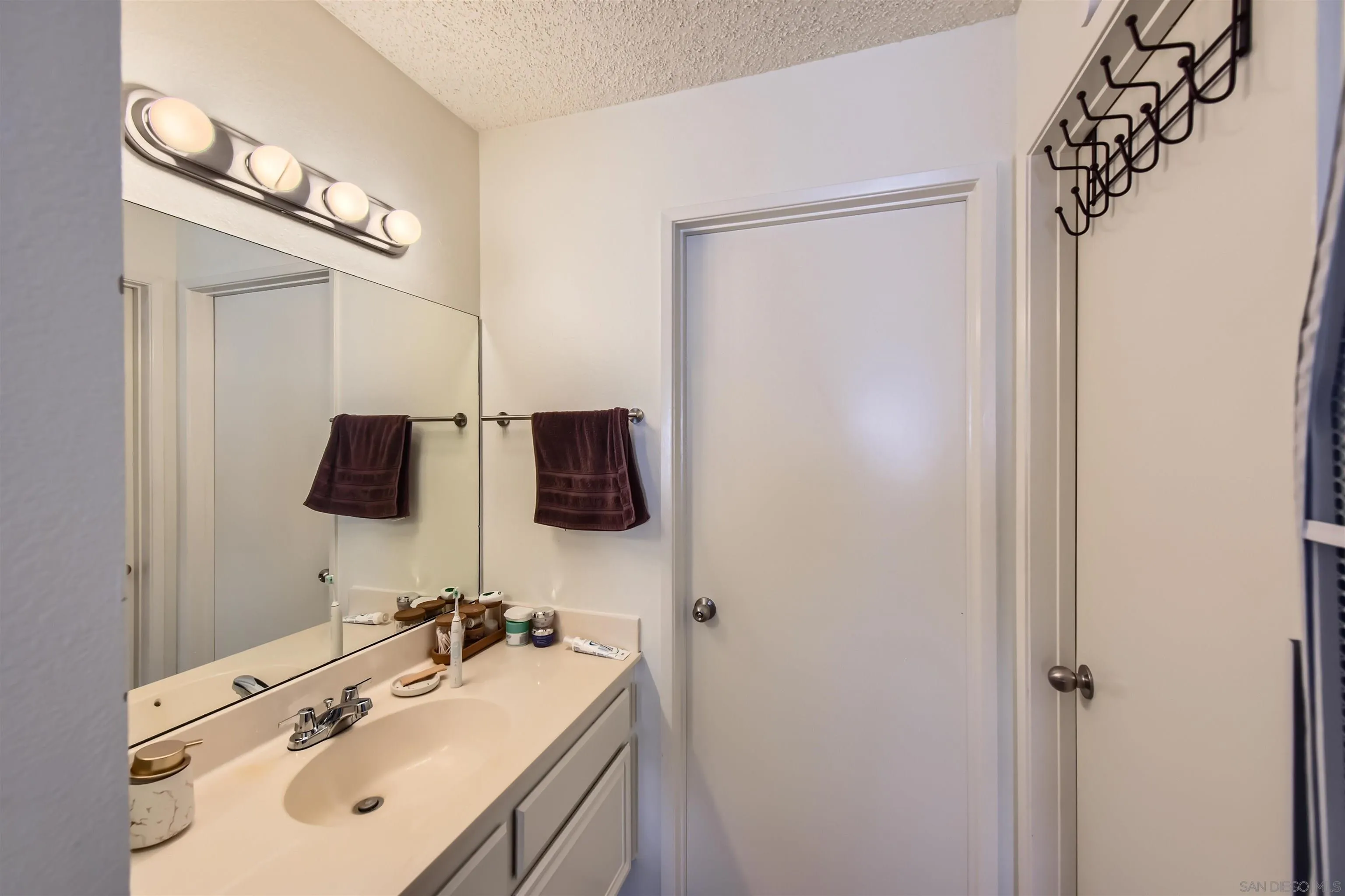 San Diego, California, 92127, United States, 2 Bedrooms Bedrooms, ,2 BathroomsBathrooms,Residential,For Sale,1857738