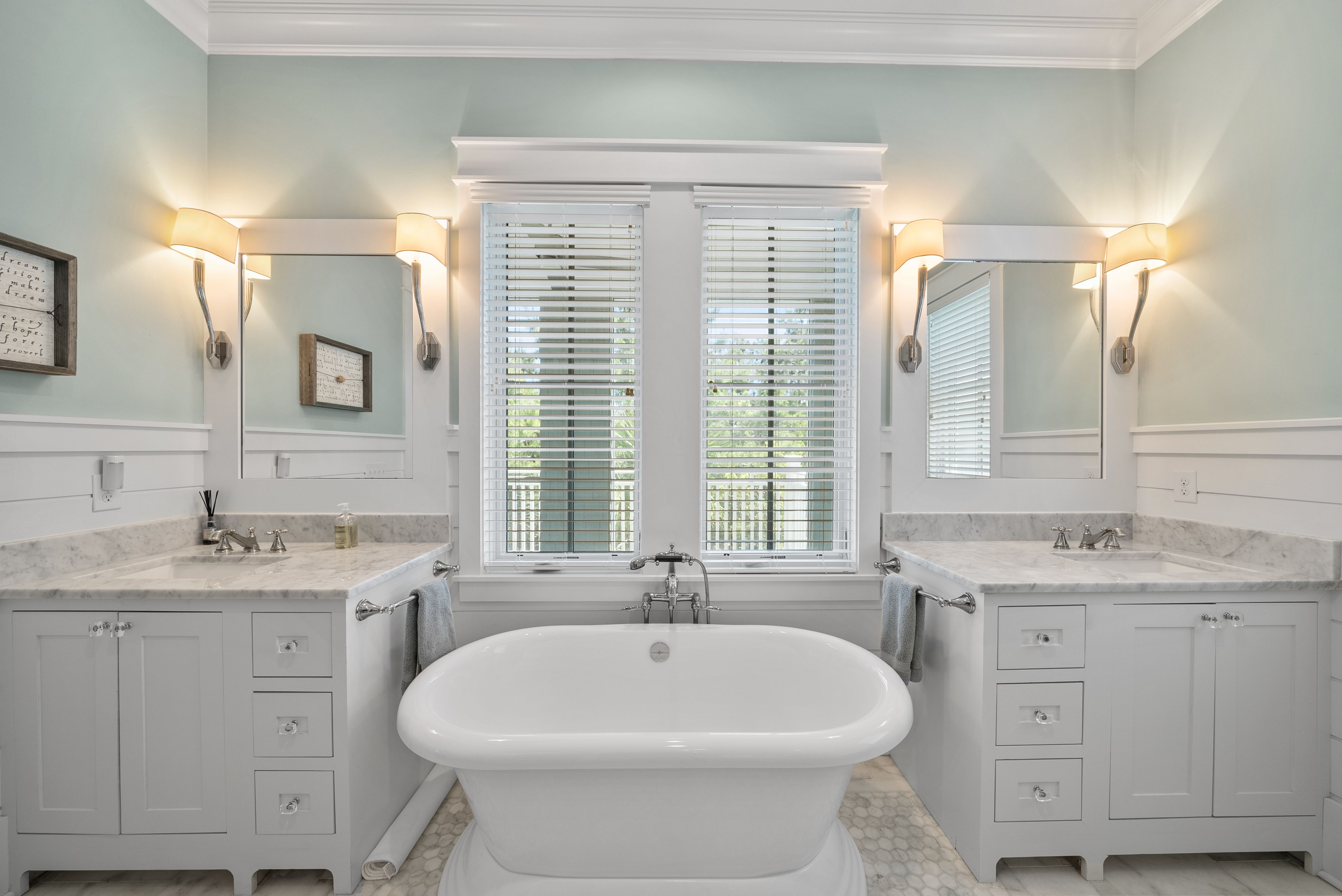  Elegant WaterSound Bridges Estate with Carriage House + Private Pool - 物件實景