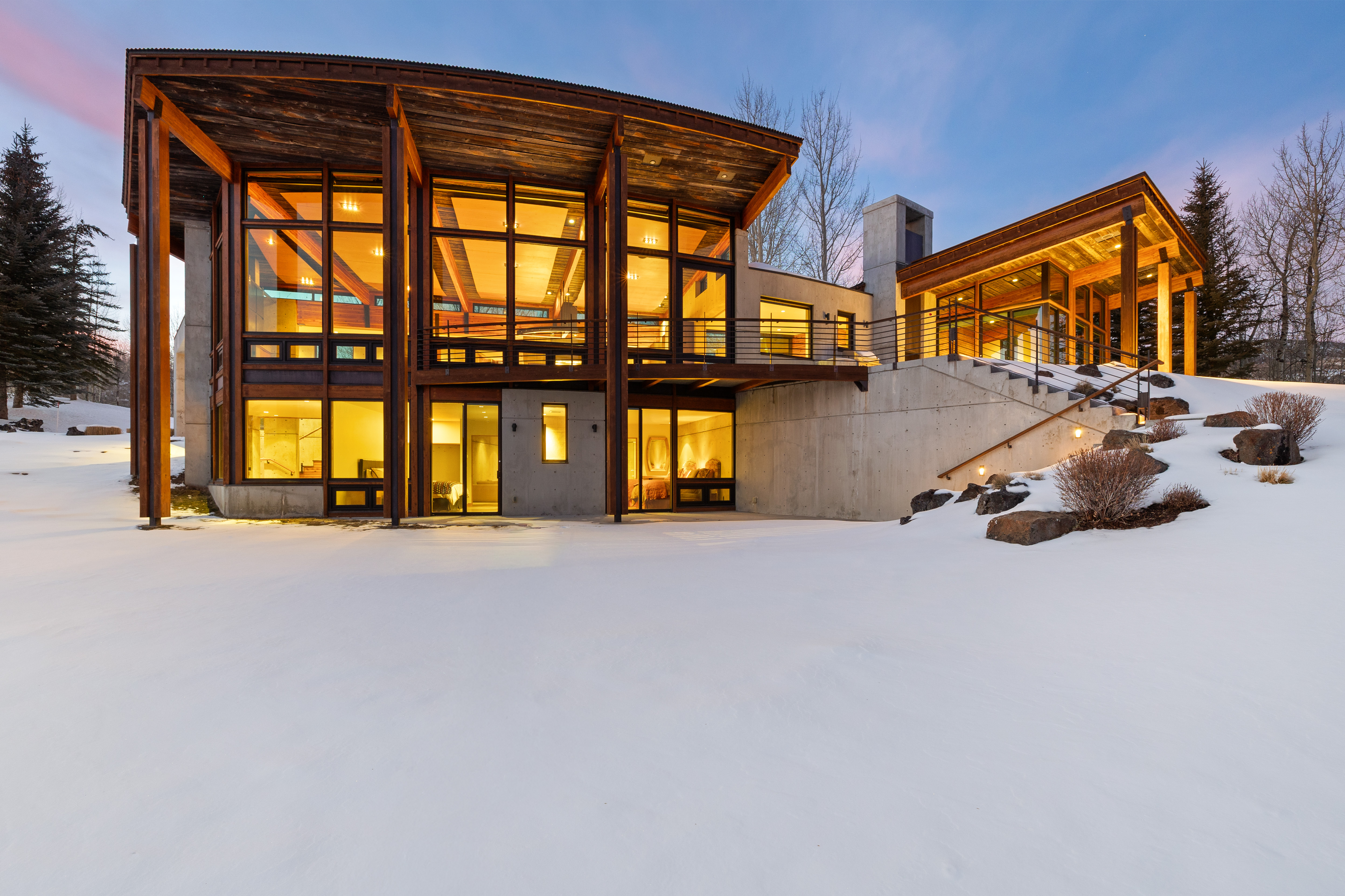  Modern Hillside Sanctuary - 物件實景