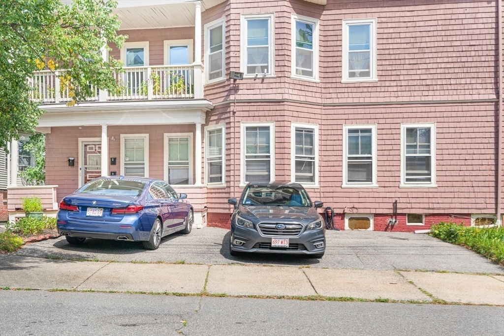 Somerville, Massachusetts, 02143, United States, 2 Bedrooms Bedrooms, ,1 BathroomBathrooms,Residential,For Sale,1940482