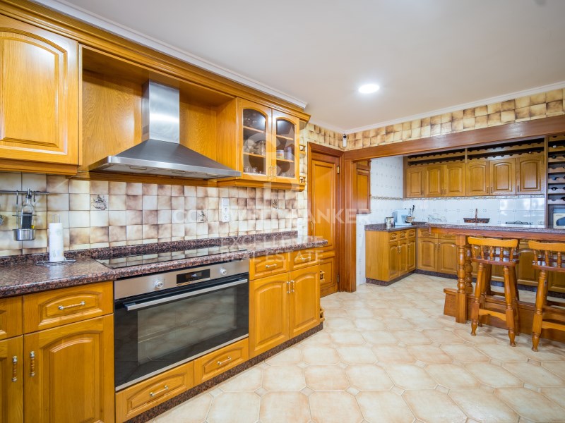 Chiva, Comunidad Valenciana, ES, 6 Bedrooms Bedrooms, ,7 BathroomsBathrooms,Residential,For Sale,1817854