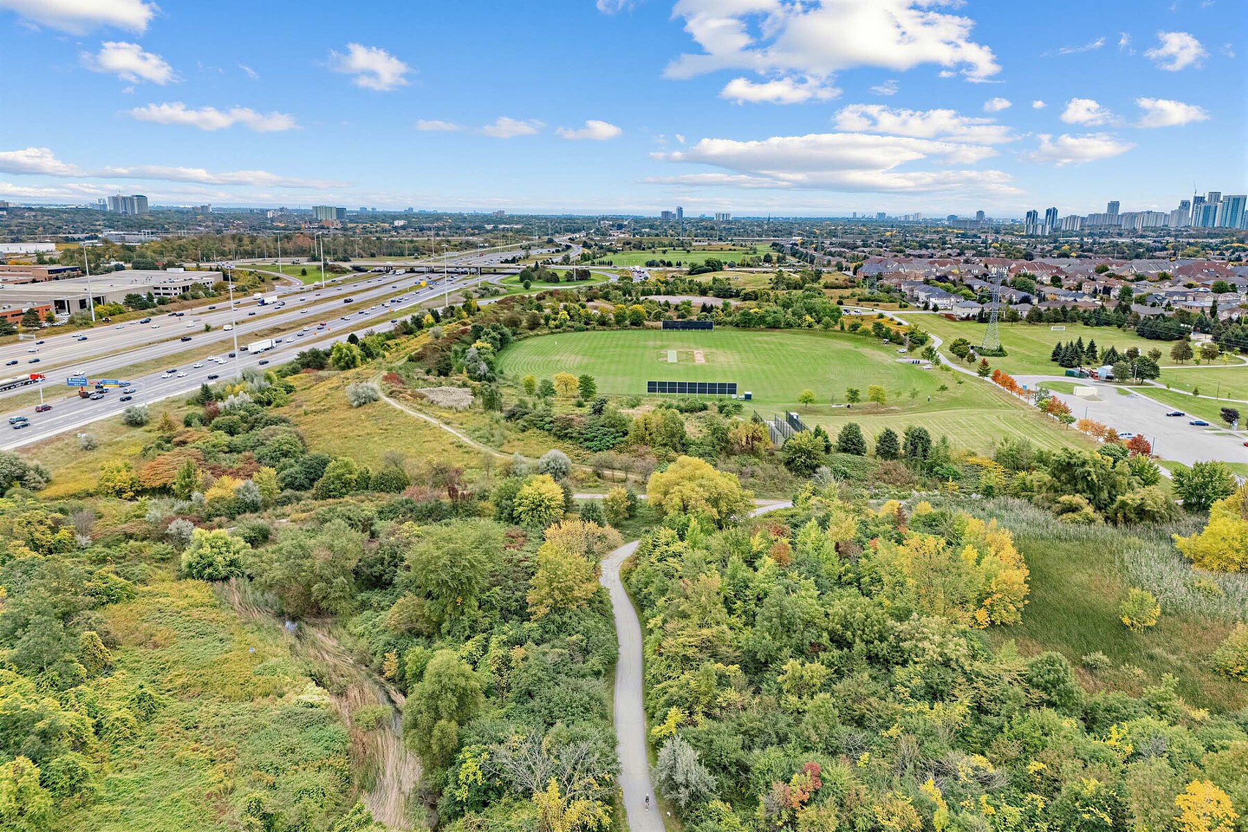  Hurontario Family Retreat - 物件實景