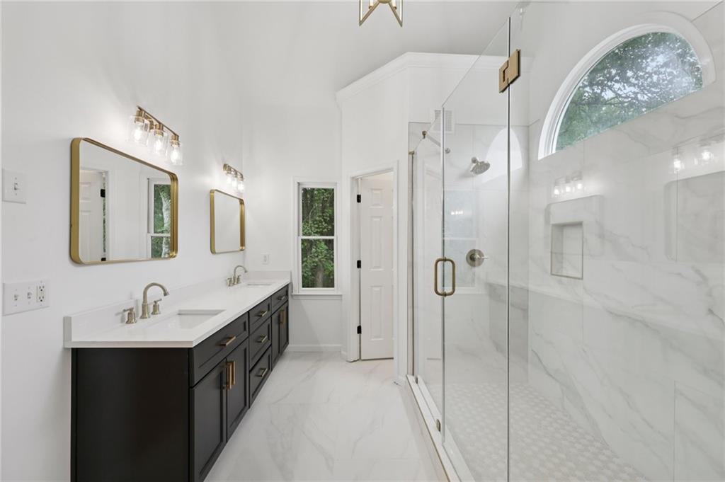 Alpharetta, Georgia, 30004, United States, 4 Bedrooms Bedrooms, ,3 BathroomsBathrooms,Residential,For Sale,1900649