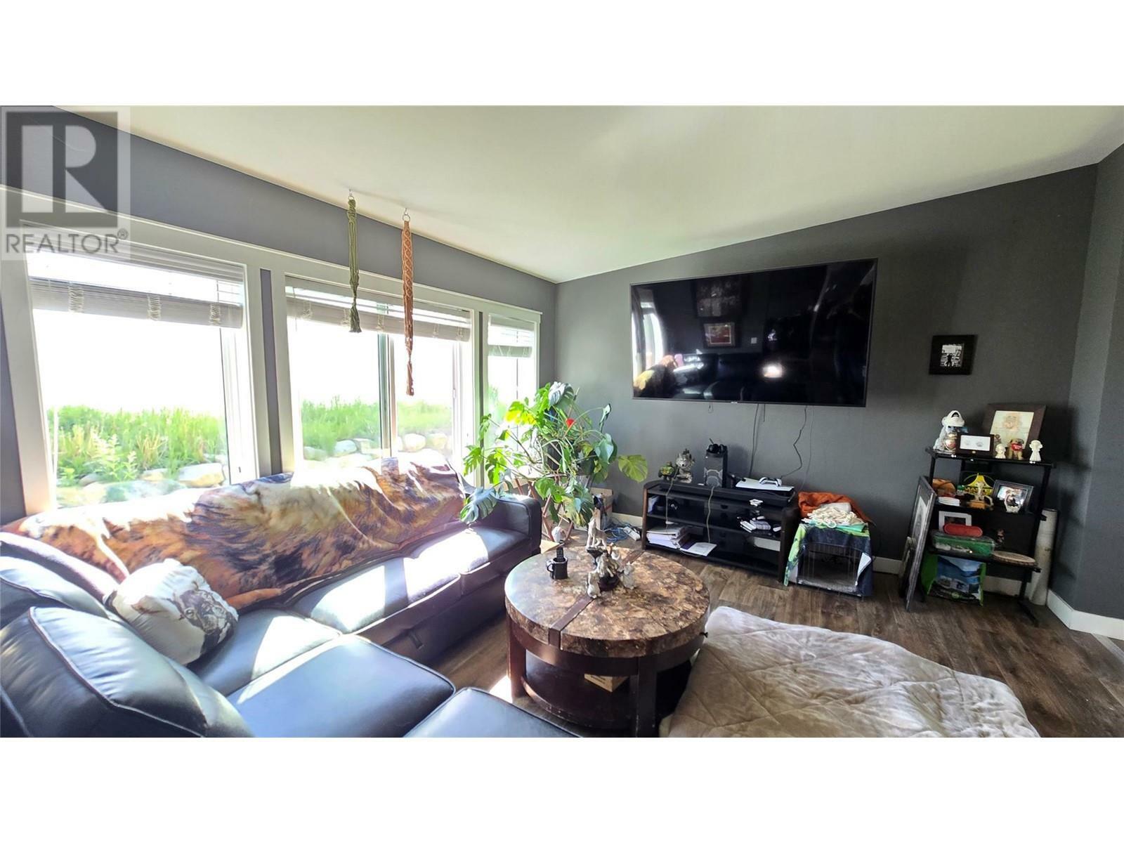 BARRIERE, British Columbia, V0E 2E0, CA, 4 Bedrooms Bedrooms, ,2 BathroomsBathrooms,Residential,For Sale,1838134