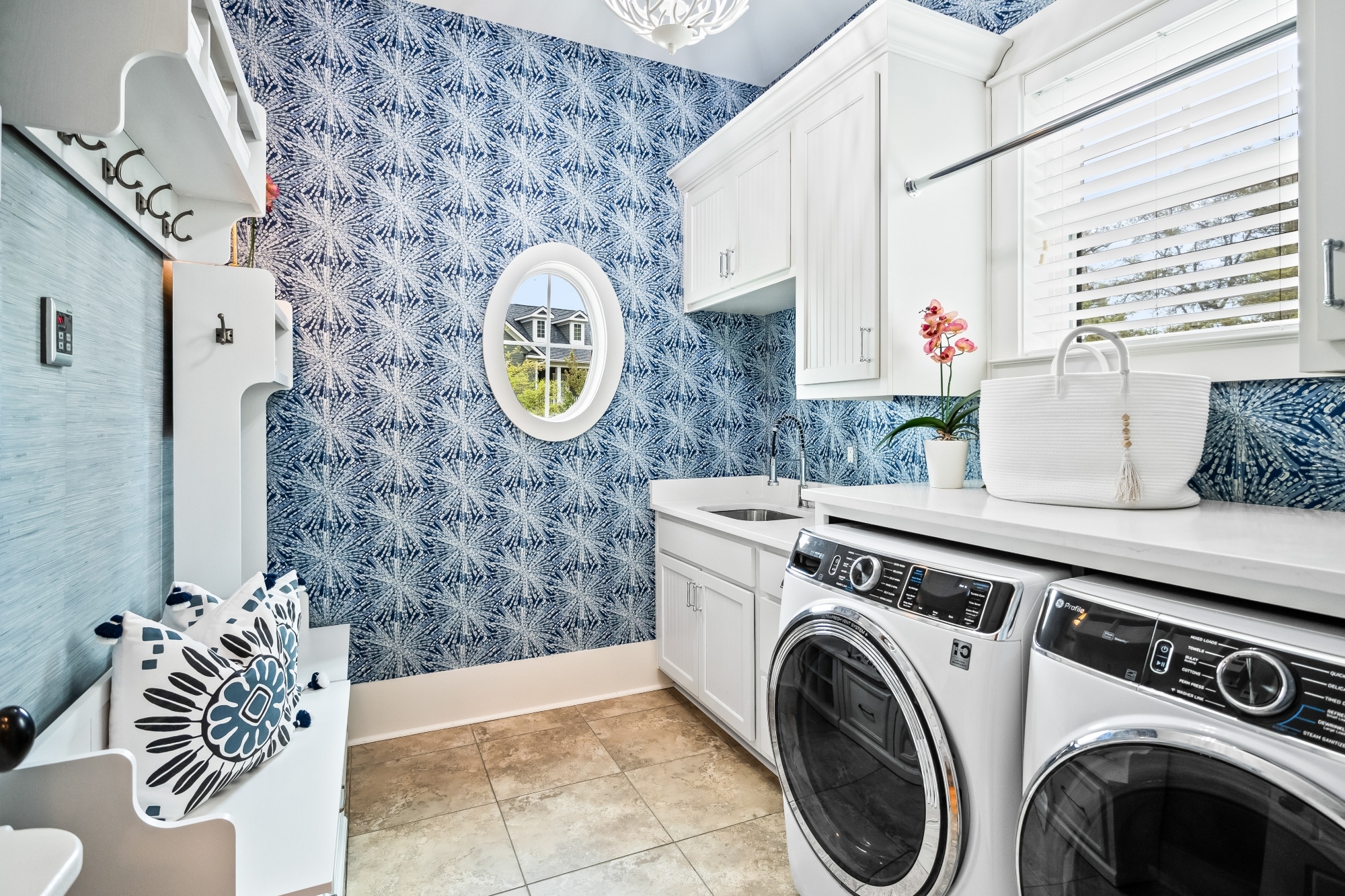  2120 Malcolm Road - 物件實景