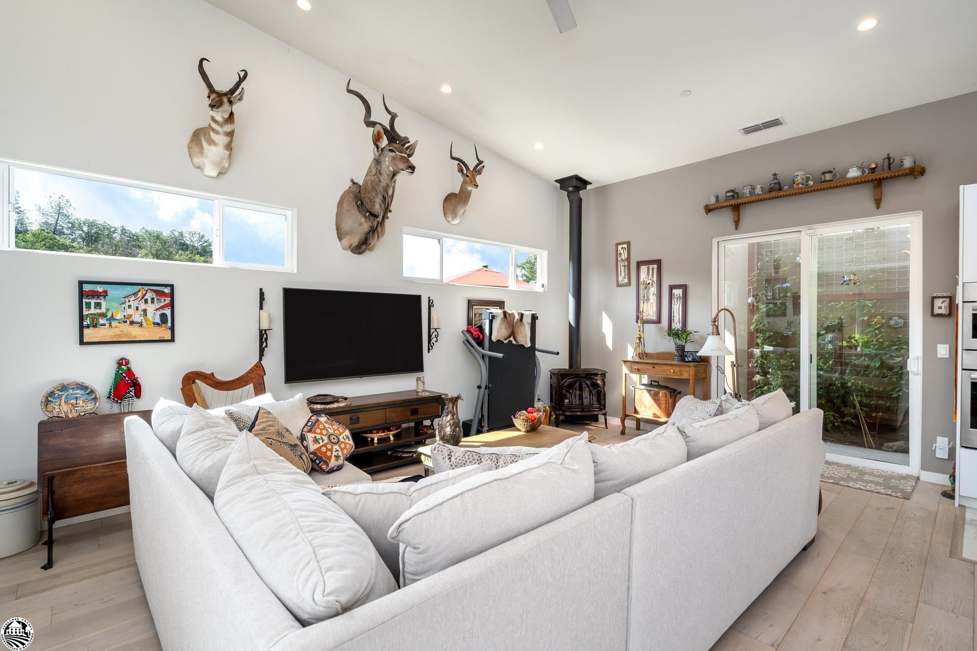 18910 Old Bridge, Jamestown, California, 95327, United States, 3 Bedrooms Bedrooms, ,3 BathroomsBathrooms,Residential,For Sale,18910 Old Bridge,1616443