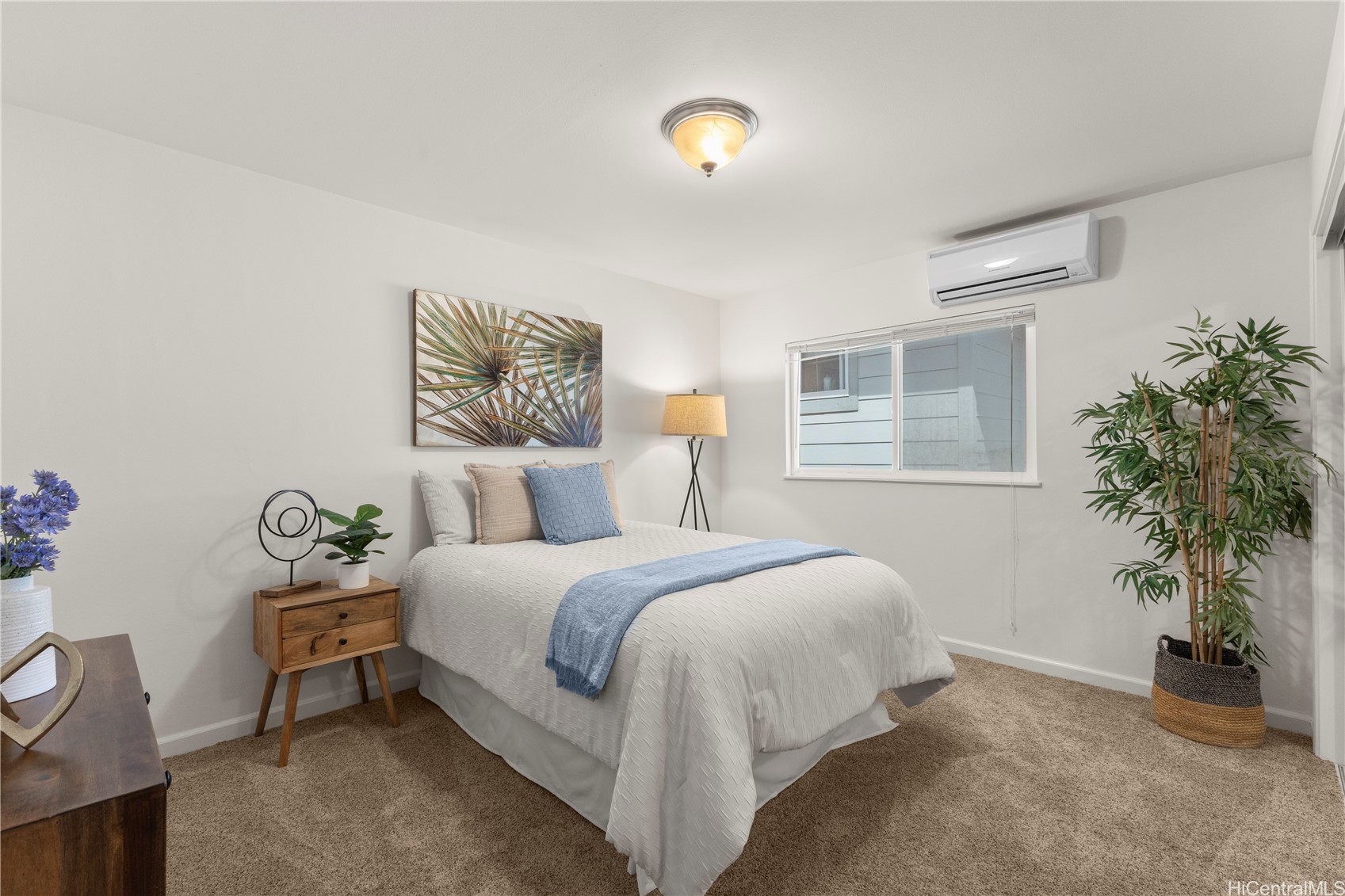 Honolulu, Hawaii, 96813, United States, 4 Bedrooms Bedrooms, ,3 BathroomsBathrooms,Residential,For Sale,1989434