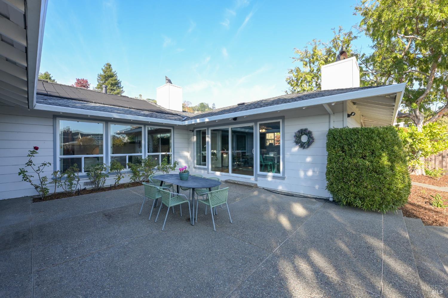 San Rafael, California, 94901, United States, 3 Bedrooms Bedrooms, ,3 BathroomsBathrooms,Residential,For Sale,2002955