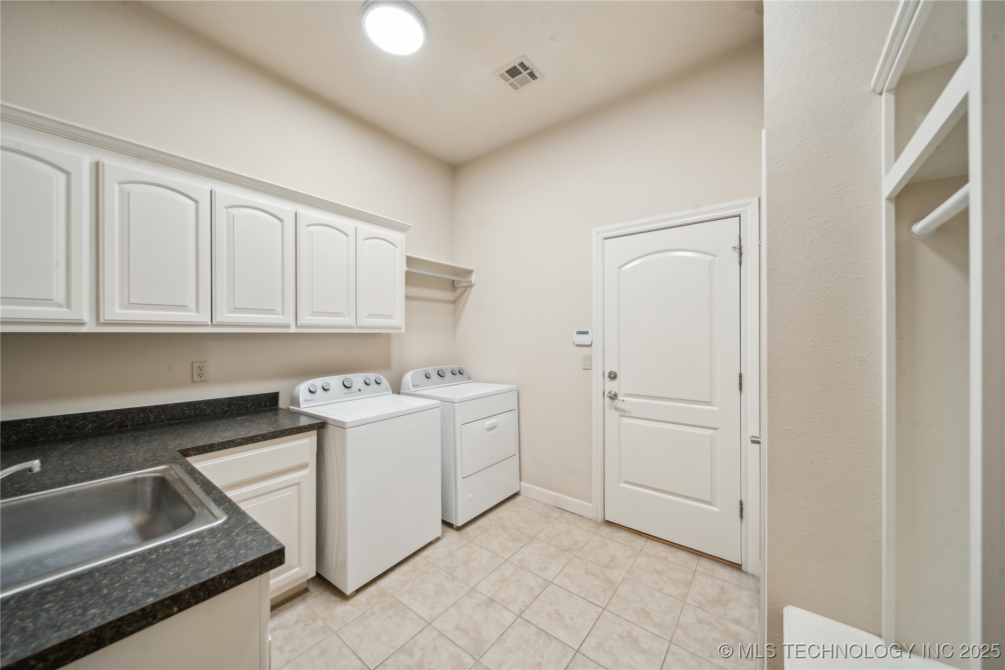 Tulsa, Oklahoma, 74145, United States, 5 Bedrooms Bedrooms, ,4 BathroomsBathrooms,Residential,For Sale,1758720
