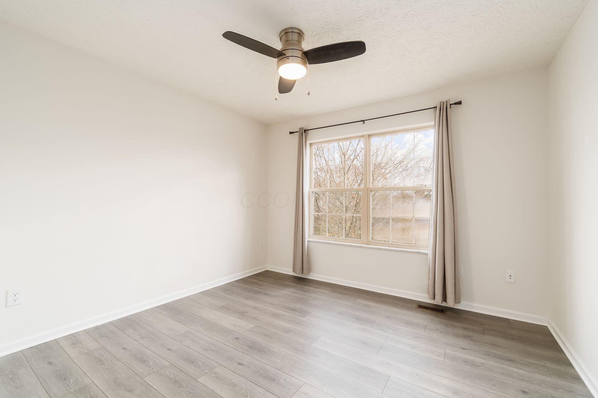 Powell, Ohio, 43065, United States, 4 Bedrooms Bedrooms, ,4 BathroomsBathrooms,Residential,For Sale,2003510