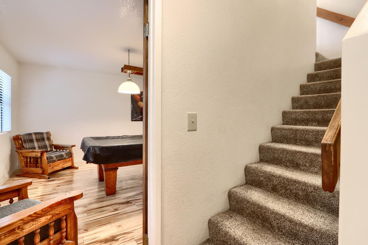 Yosemite, California, 95389, United States, 4 Bedrooms Bedrooms, ,2 BathroomsBathrooms,Residential,For Sale,1980100