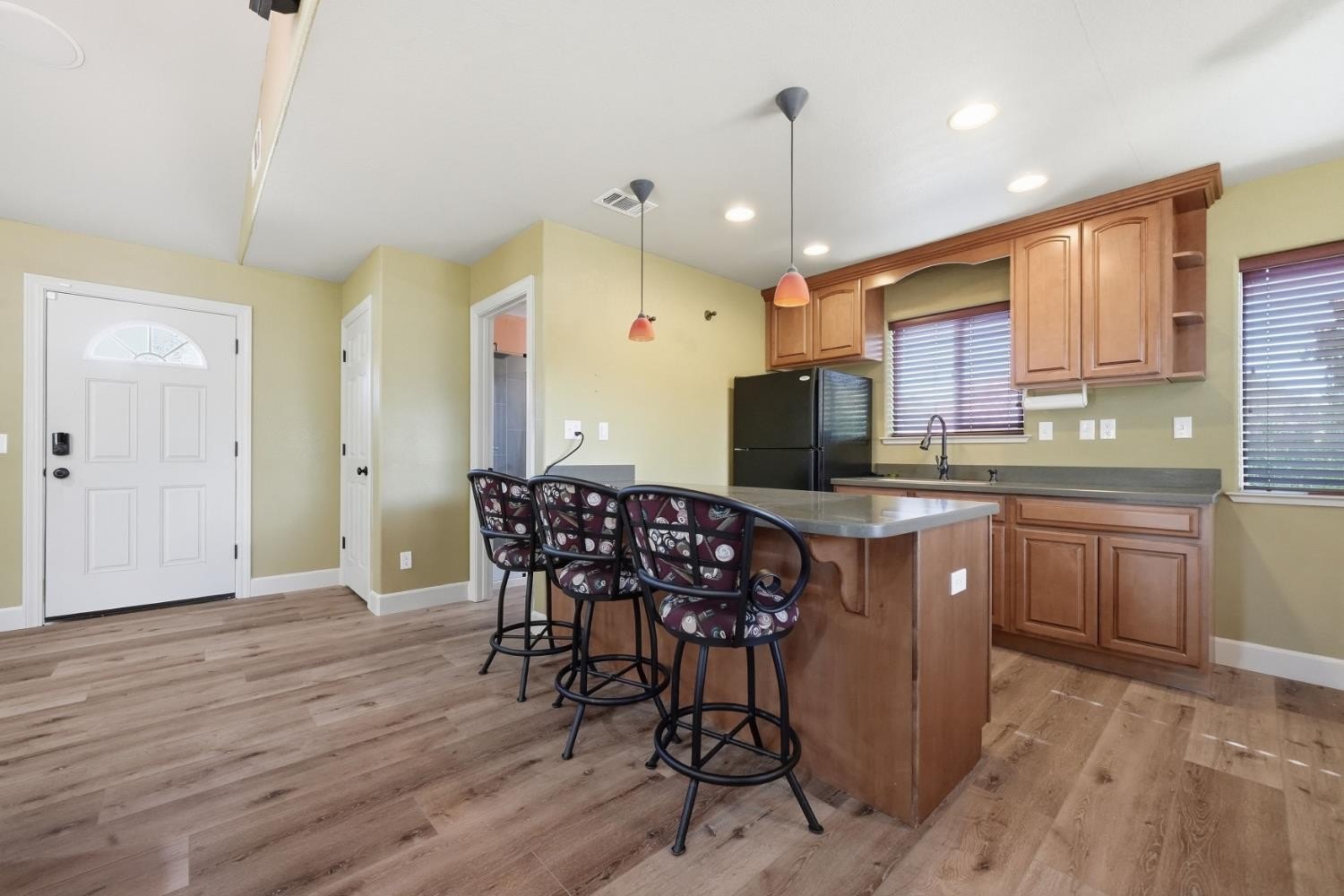 Valley Springs, California, 95252, United States, 3 Bedrooms Bedrooms, ,2 BathroomsBathrooms,Residential,For Sale,1981234