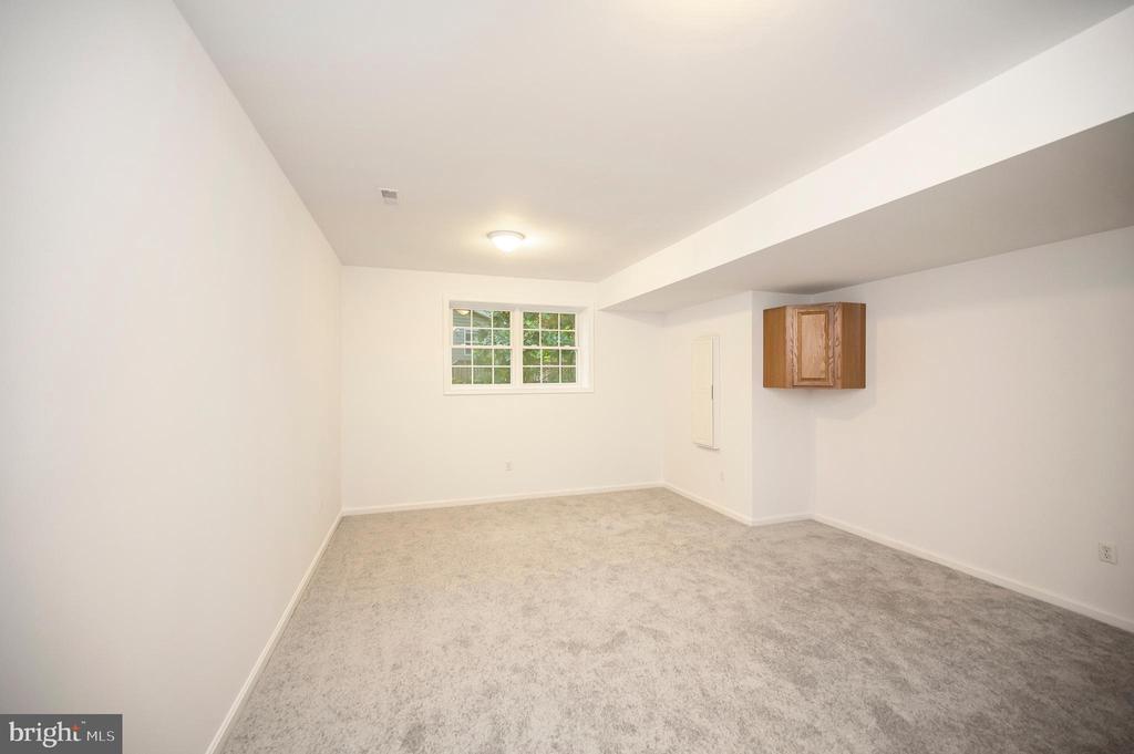 Locust Grove, Virginia, 22508, United States, 4 Bedrooms Bedrooms, ,3 BathroomsBathrooms,Residential,For Sale,1976056