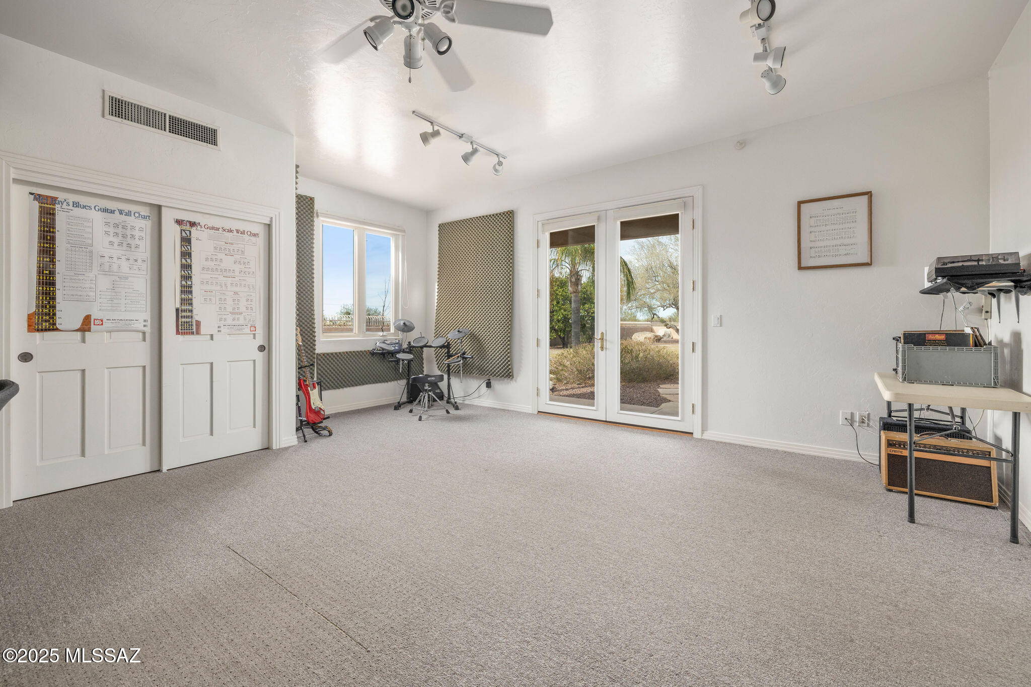 Tucson, Arizona, 85742, United States, 6 Bedrooms Bedrooms, ,6 BathroomsBathrooms,Residential,For Sale,1828344