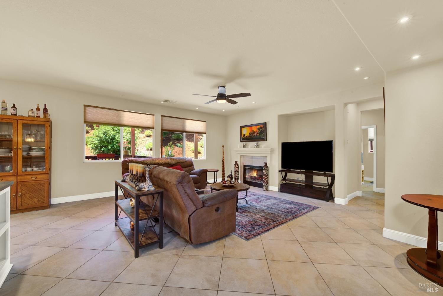 Fairfield, California, 94534, United States, 5 Bedrooms Bedrooms, ,4 BathroomsBathrooms,Residential,For Sale,1892919