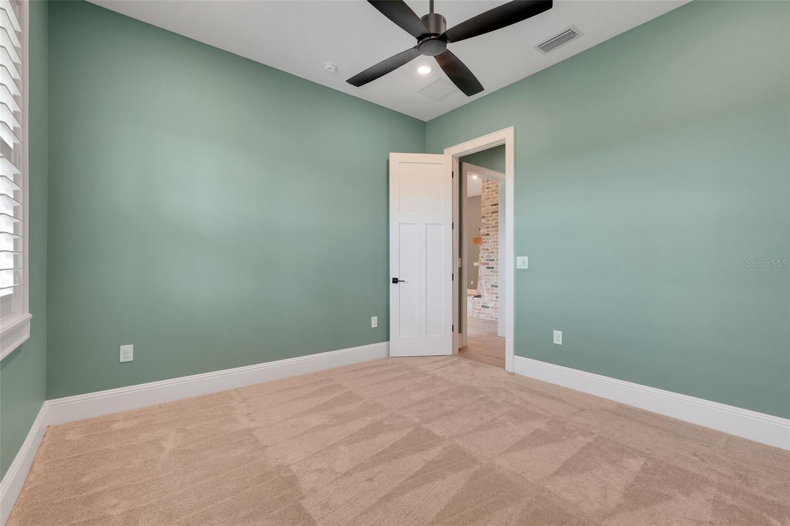 GROVELAND, Florida, 34736, United States, 4 Bedrooms Bedrooms, ,5 BathroomsBathrooms,Residential,For Sale,1792752