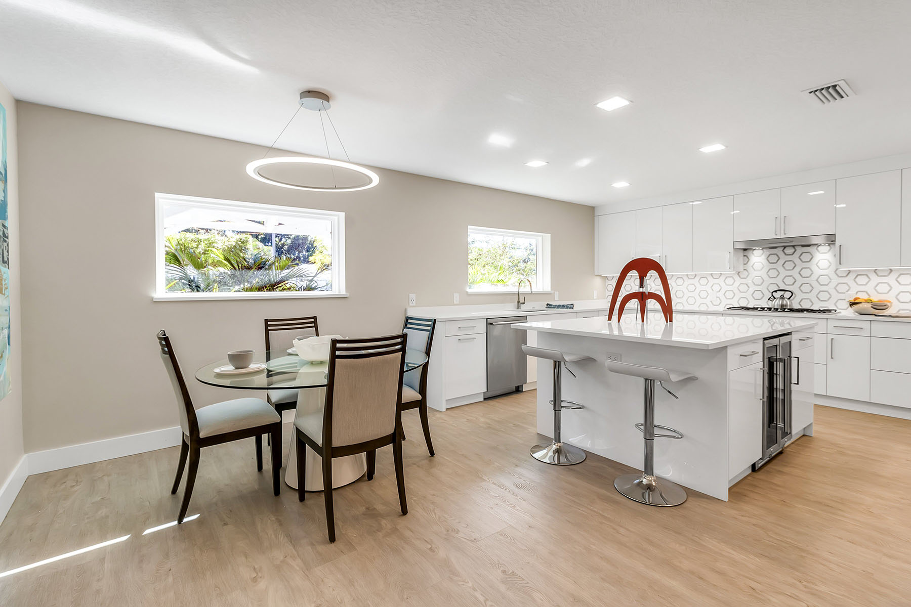  JOHNSON ESTATES - 物件實景