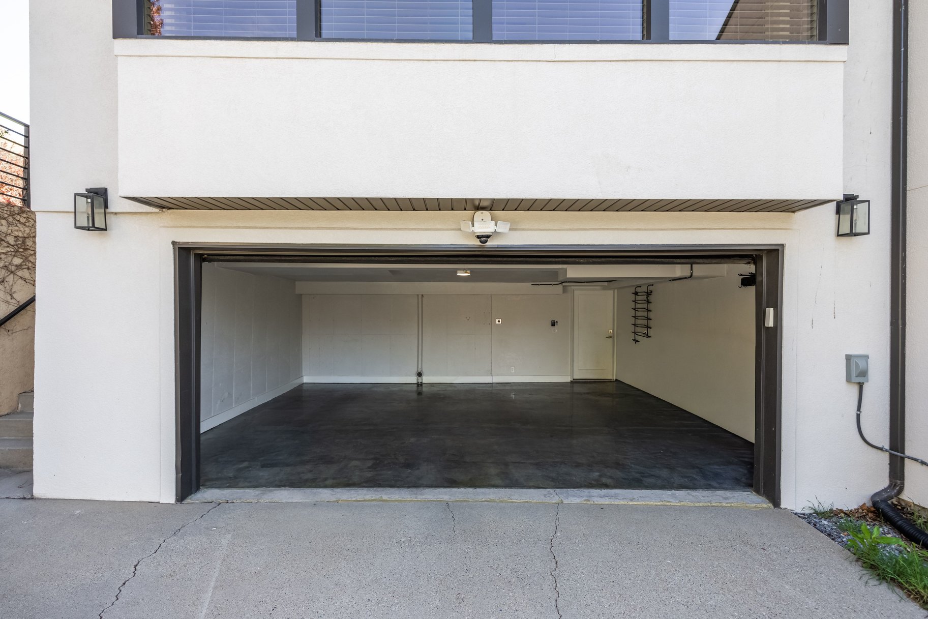  Stunning East Capitol Renovation - 物件實景