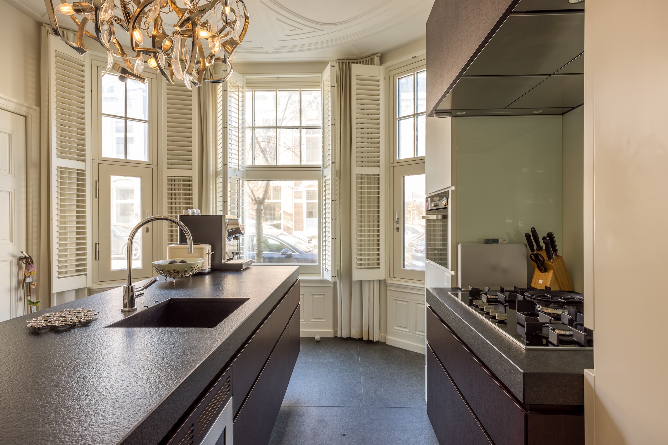  Charming and Spacious Townhouse in the Desirable Benoordenhout District Located - 物件實景