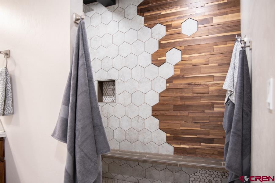 Montrose, Colorado, 81401, United States, 3 Bedrooms Bedrooms, ,2 BathroomsBathrooms,Residential,For Sale,1709571