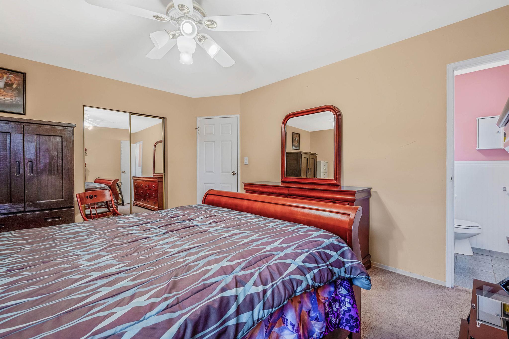 Centereach, New York, 11720, United States, 3 Bedrooms Bedrooms, ,3 BathroomsBathrooms,Residential,For Sale,1821298