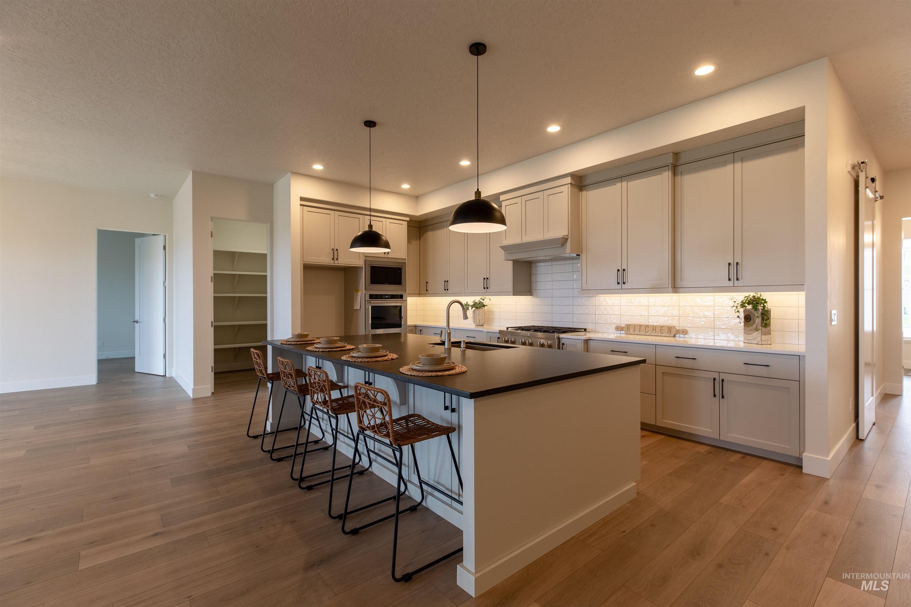 Meridian, Idaho, 83642, United States, 4 Bedrooms Bedrooms, ,3 BathroomsBathrooms,Residential,For Sale,1992156