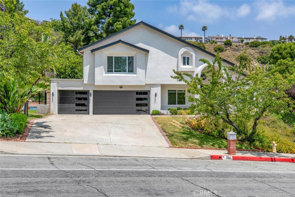 Glendale, California, 91206, United States, 4 Bedrooms Bedrooms, ,3 BathroomsBathrooms,Residential,For Sale,1940917