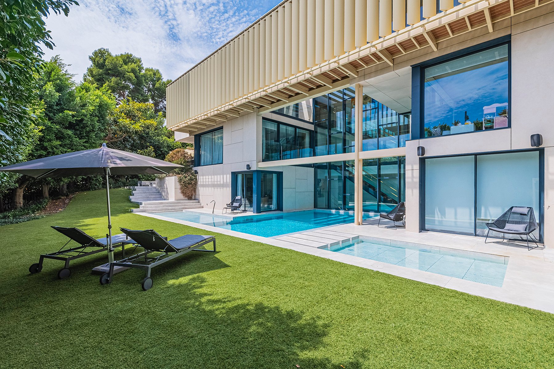  Luxury contemporary villa with pool, garden, and top energy efficiency - 物件實景
