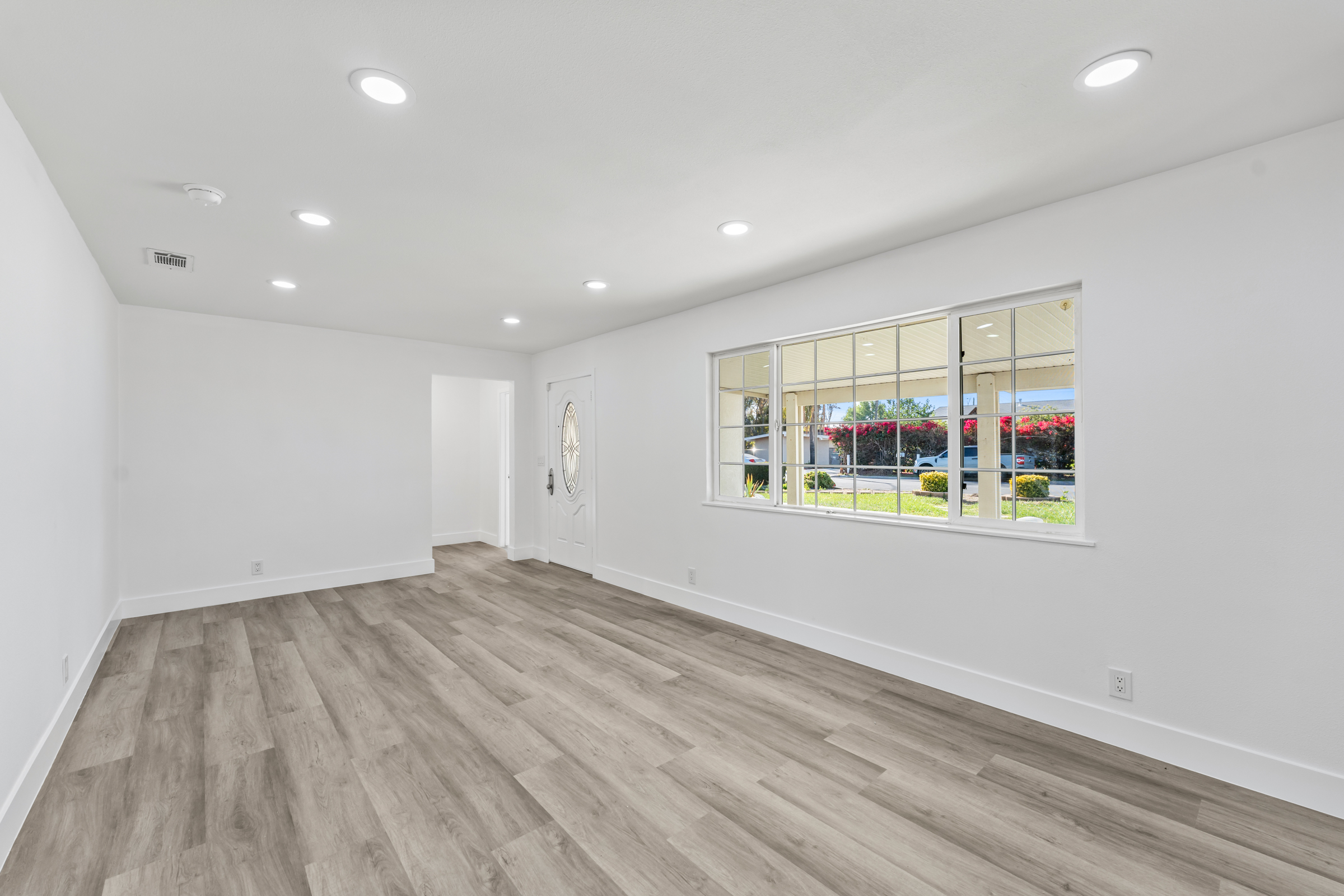 Moreno Valley, California, 92557, United States, 3 Bedrooms Bedrooms, ,2 BathroomsBathrooms,Residential,For Sale,2005789