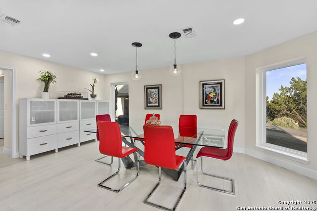 Boerne, Texas, 78006, United States, 3 Bedrooms Bedrooms, ,3 BathroomsBathrooms,Residential,For Sale,1919654