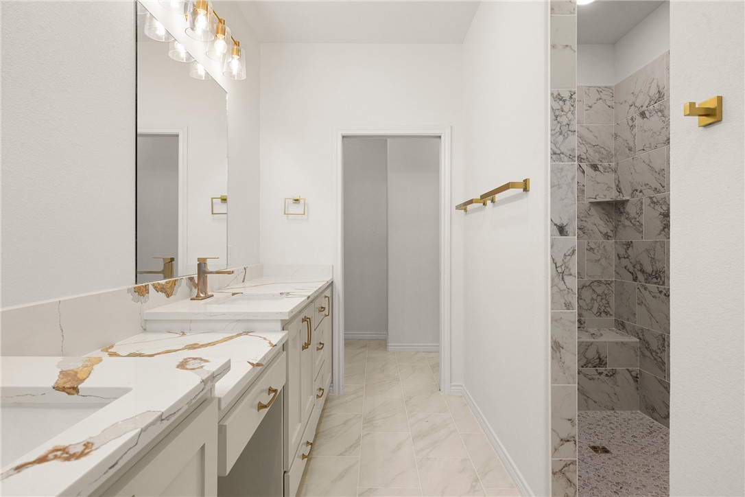 Bryan, Texas, 77808, United States, 3 Bedrooms Bedrooms, ,3 BathroomsBathrooms,Residential,For Sale,1990427