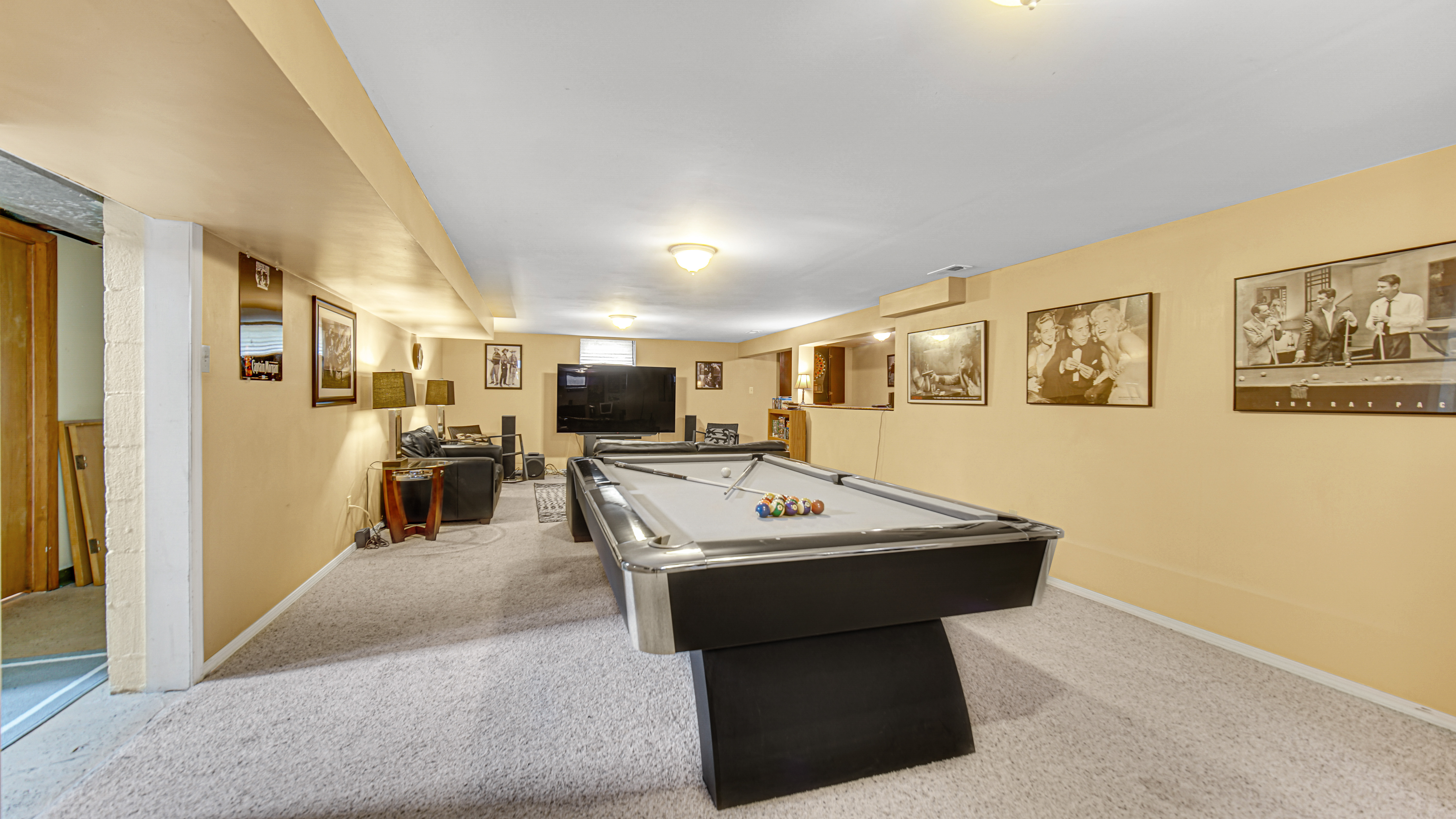  Meticulously Maintained Brick Ranch in Desirable Highland Location - 物件實景