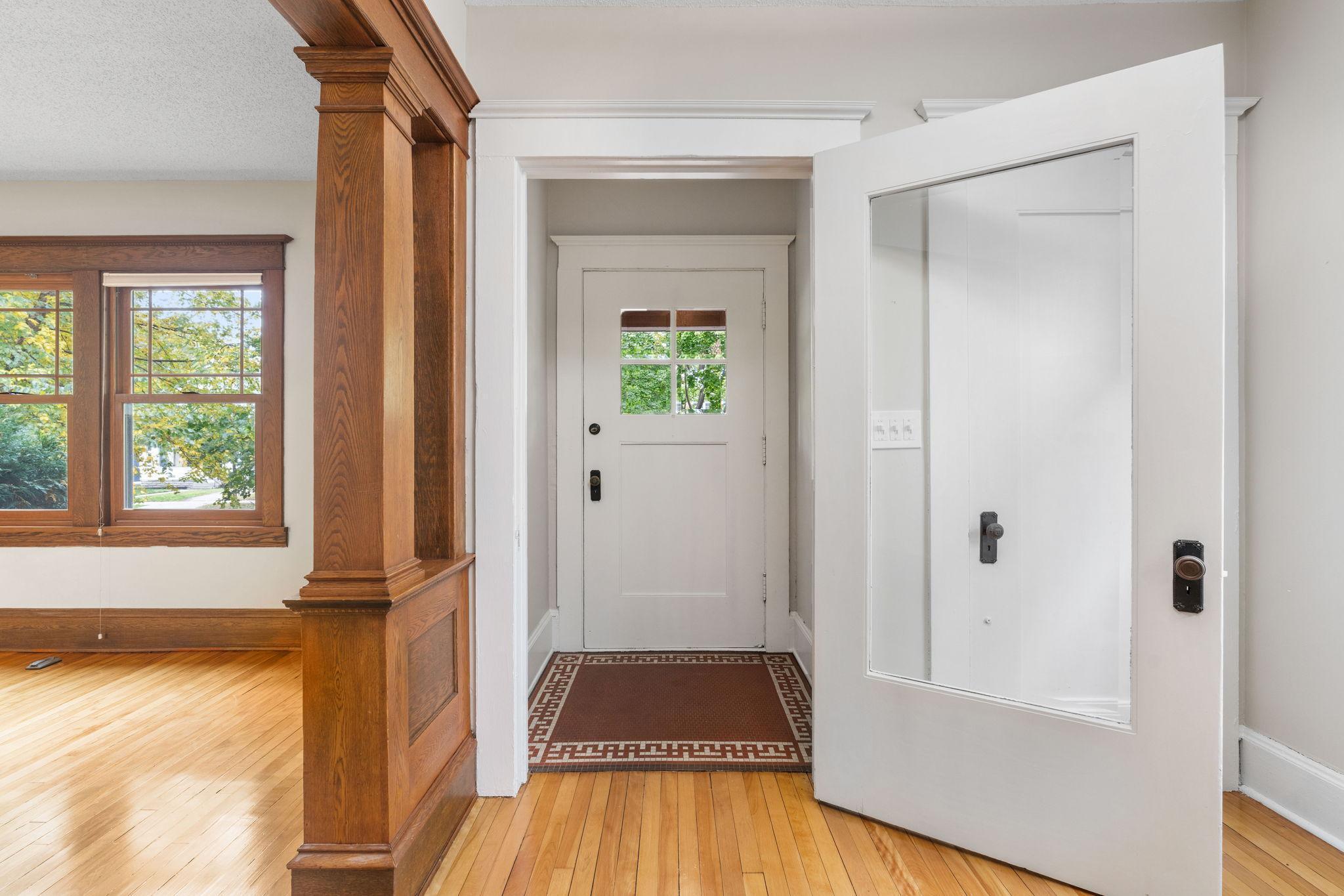 Minneapolis, Minnesota, 55404, United States, 6 Bedrooms Bedrooms, ,1 BathroomBathrooms,Residential,For Sale,1964958