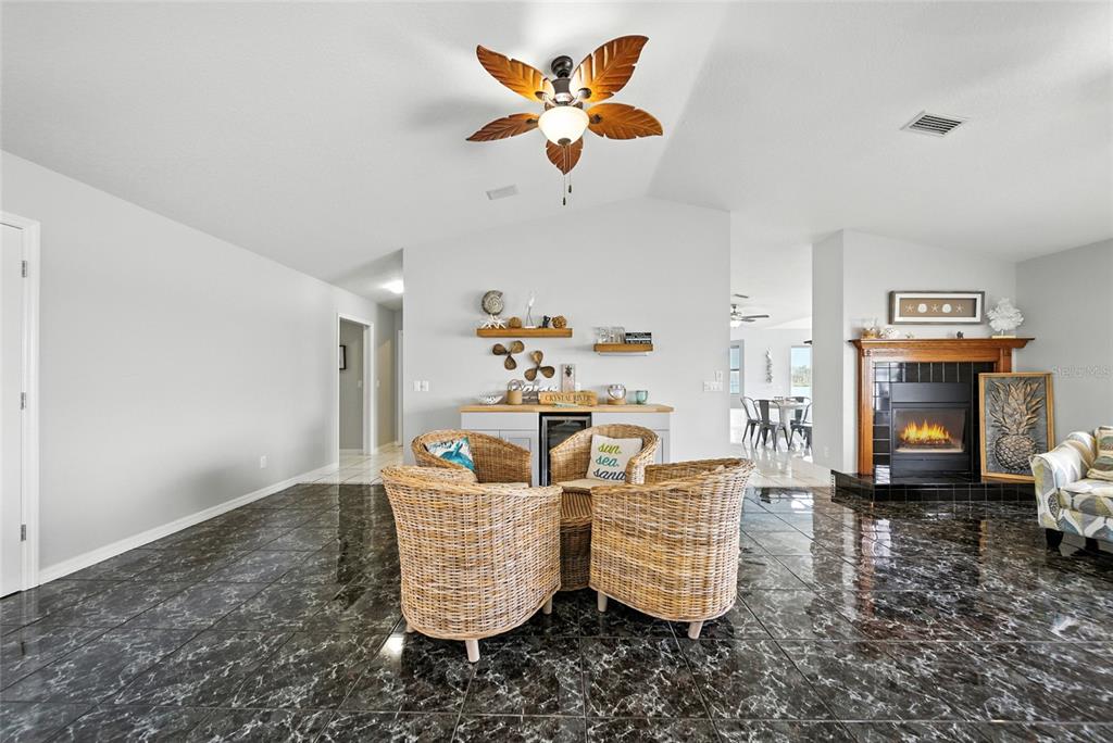 Crystal River, Florida, 34429, United States, 4 Bedrooms Bedrooms, ,3 BathroomsBathrooms,Residential,For Sale,1978566