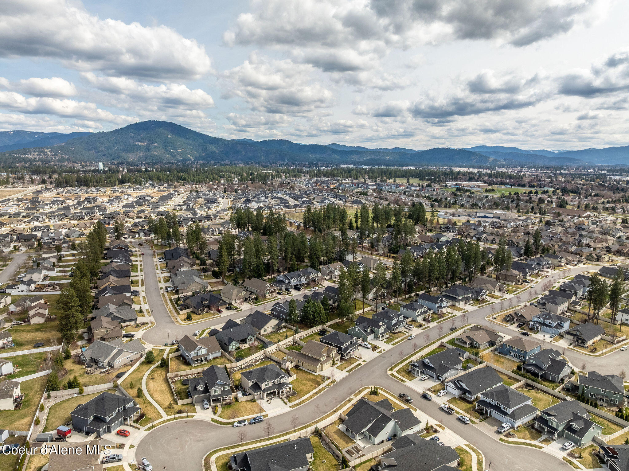Coeur D'alene, Idaho, 83815, United States, 5 Bedrooms Bedrooms, ,4 BathroomsBathrooms,Residential,For Sale,1754735