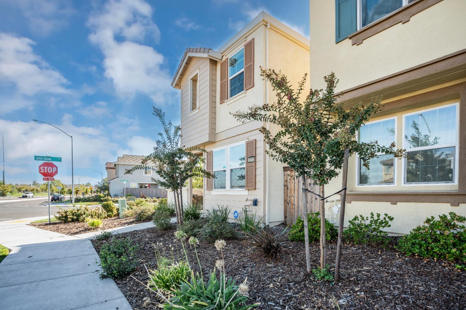 Sacramento, California, 95834, United States, 3 Bedrooms Bedrooms, ,3 BathroomsBathrooms,Residential,For Sale,1896933