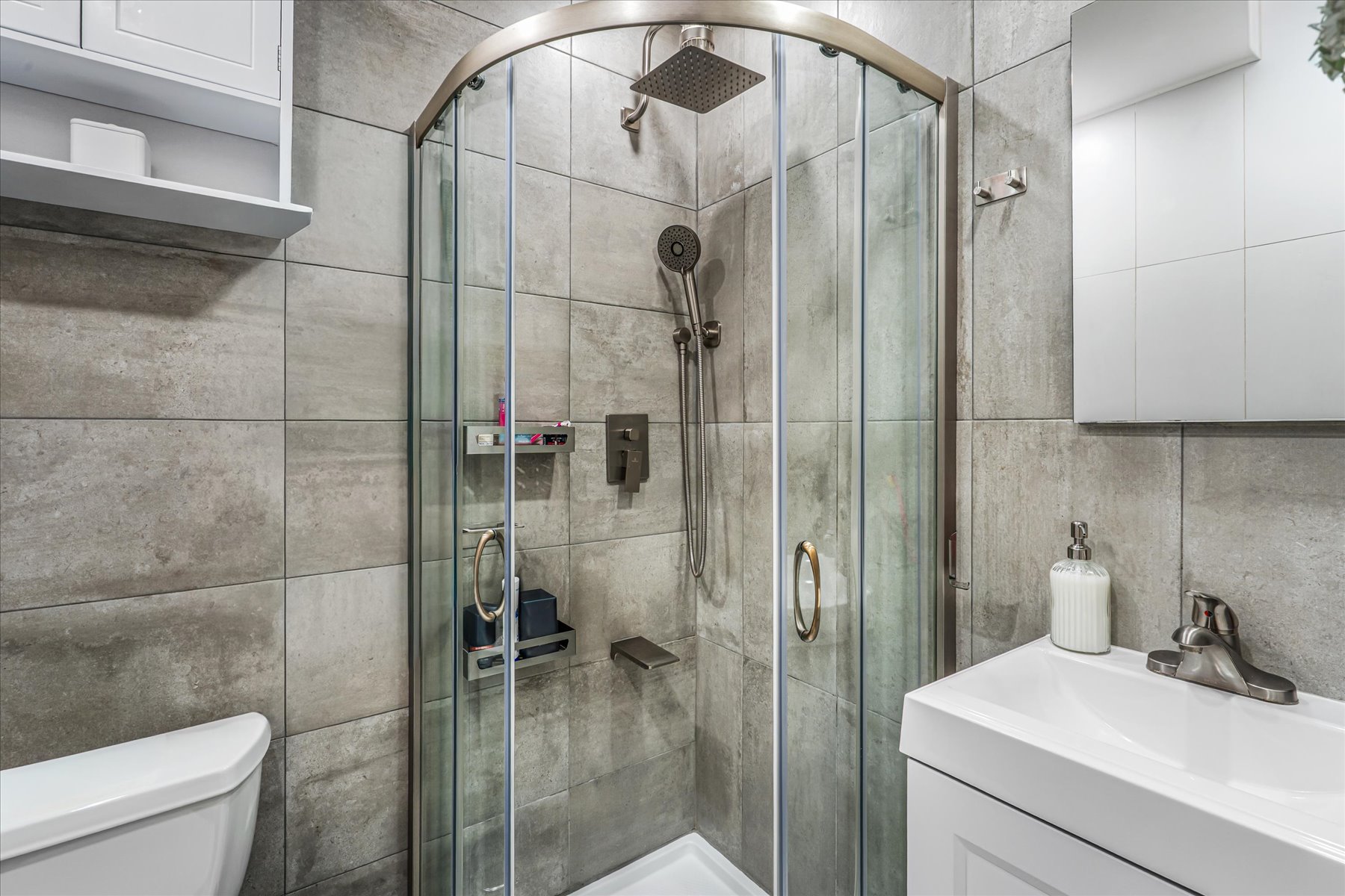  51-03 97th Street, Corona, NY, 11368 - 物件實景