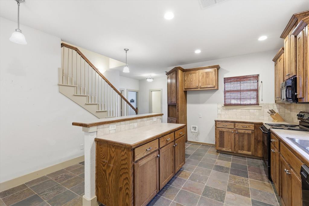 Argyle, Texas, 76226, United States, 4 Bedrooms Bedrooms, ,3 BathroomsBathrooms,Residential,For Sale,2048970