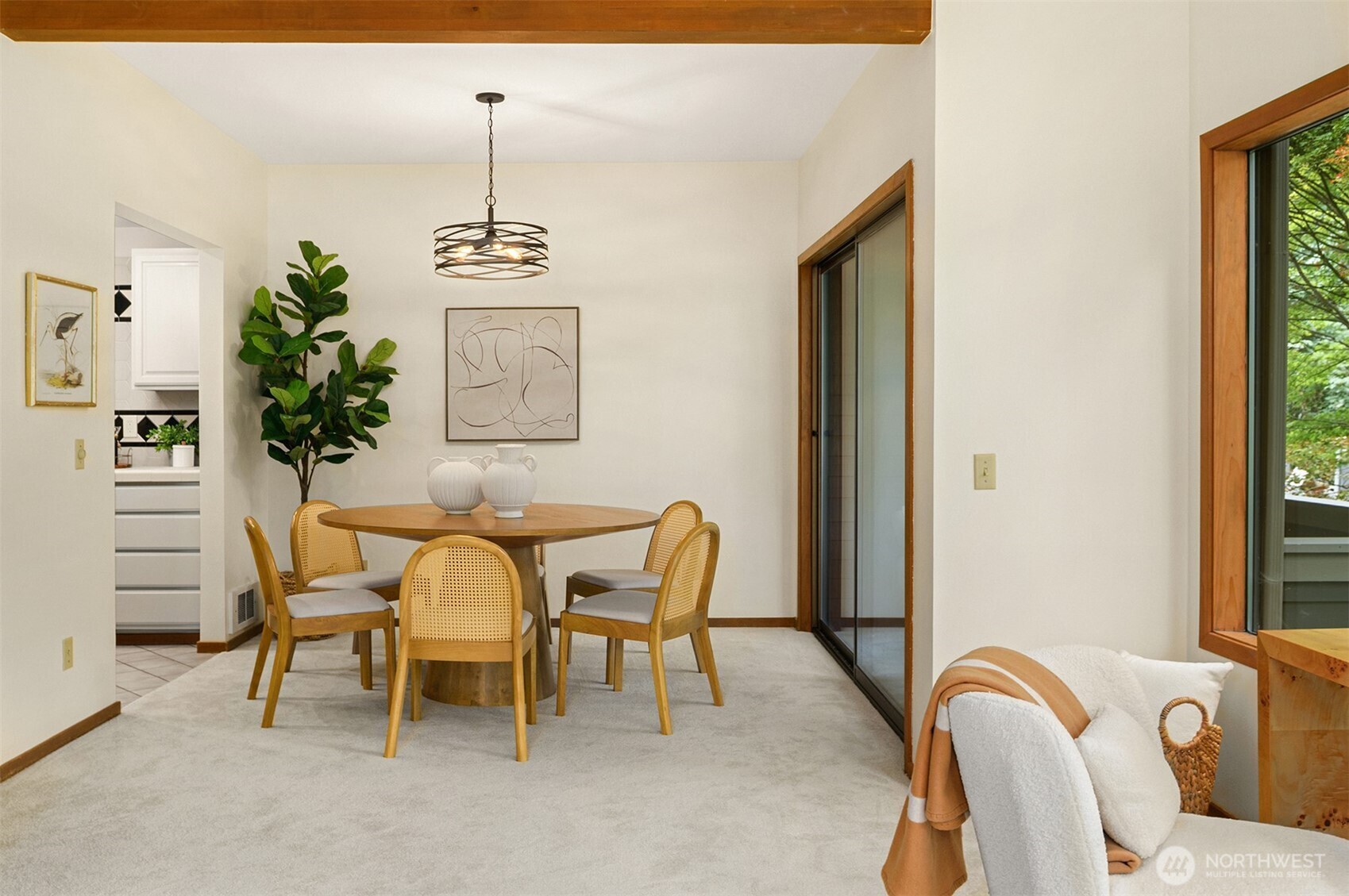 Seattle, Washington, 98109, United States, 2 Bedrooms Bedrooms, ,1 BathroomBathrooms,Residential,For Sale,1903752