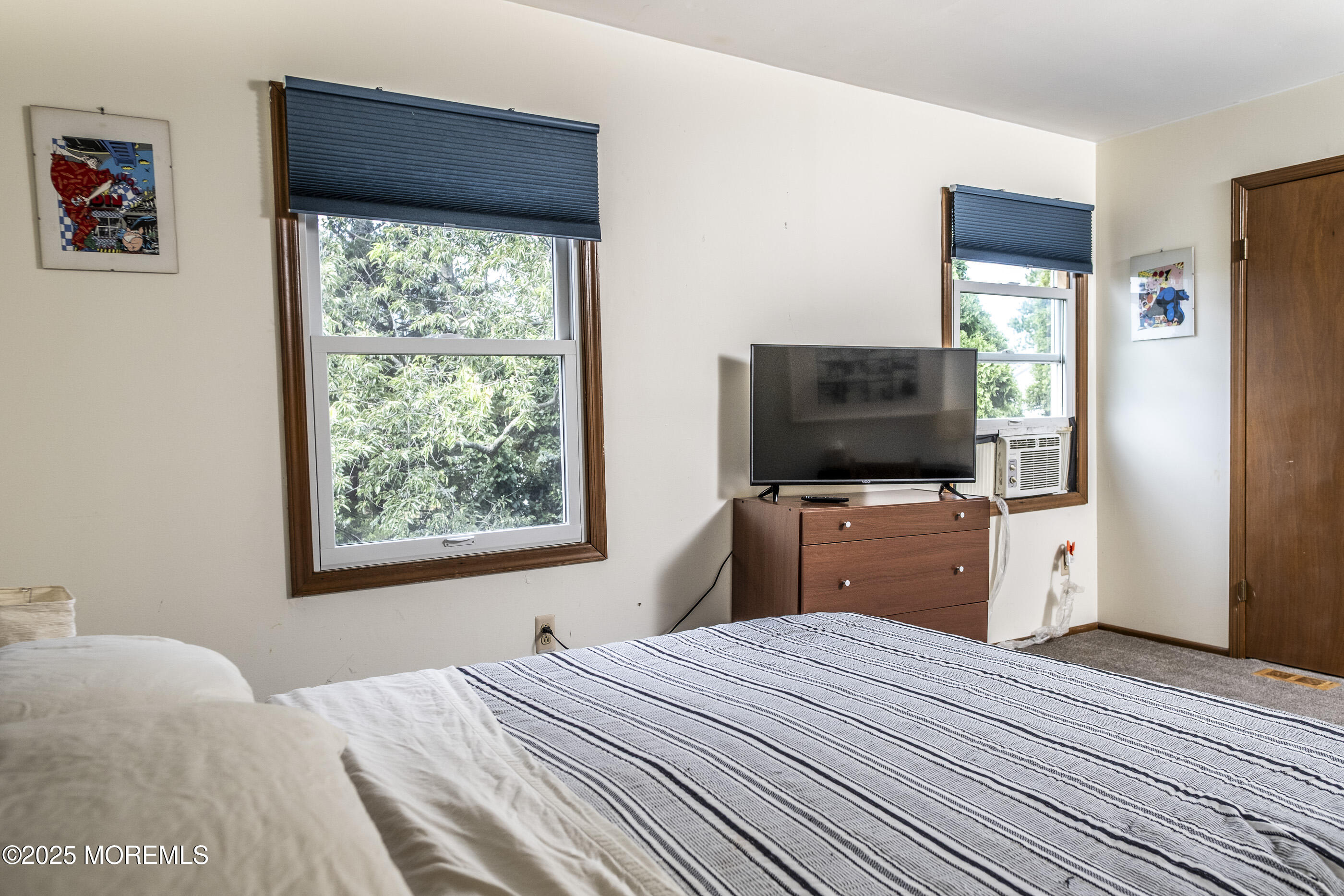 Leonardo, New Jersey, 07737, United States, 4 Bedrooms Bedrooms, ,3 BathroomsBathrooms,Residential,For Sale,1895486