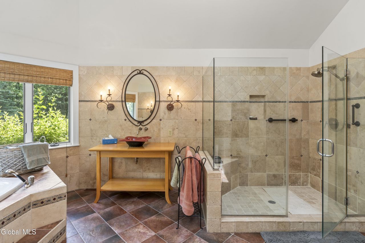 Coeymans Hollow, New York, 12046, United States, 4 Bedrooms Bedrooms, ,3 BathroomsBathrooms,Residential,For Sale,1907699